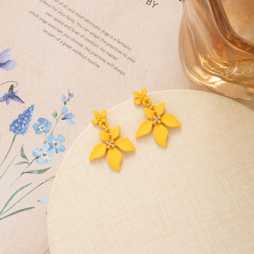 Silver Needle Spring New Small Fresh Flower Earrings High-end Forest Five-Petal Flower Stud Earrings Cute Holiday Earrings