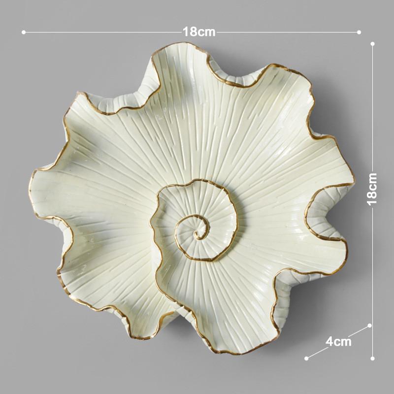 Shaped Leaf Sophisticated Resin Wall Hanging For Elegant Home Bedroom Decor