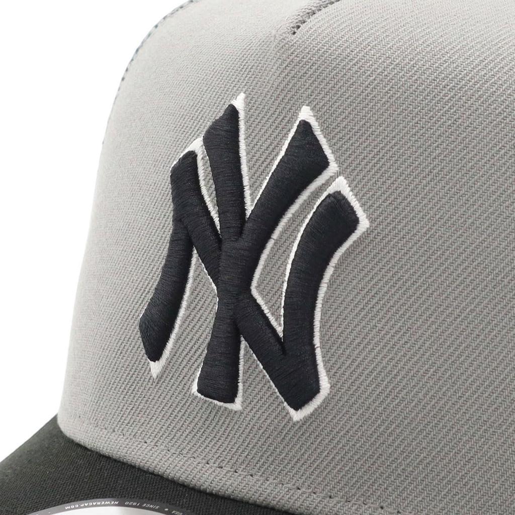 New Era Cap 9FORTY Trucker NY Misty Morning MLB Under Visor New York Yankees Adjustable 15372640 A-Frame 2-Tone Women's
