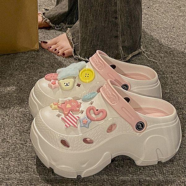 

Hole shoes women s summer wear 2025 new indoor home thick sole heightening non-slip bag head sandals 40-41 yards [suitable for 39-40 yards feet]