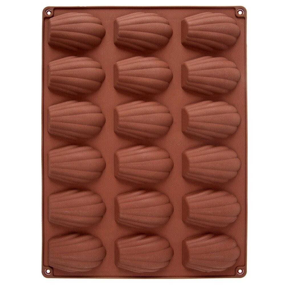 Silicone Baking Mold 18-Cavity Madeleine Pan Shell Shape Chocolate Mold Non-Stick Easy Release Temperature -40°C to 220°C Brown