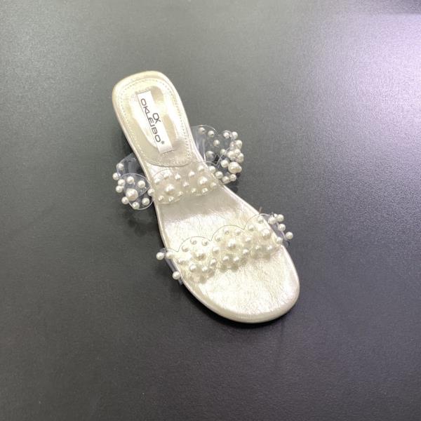 Fashion Shoes Transparent Slippers Low Luxury Slides Rubber Flip Flops Slipers Women String Bead Designer Hawaiian 2025 Rome PVC Scandal