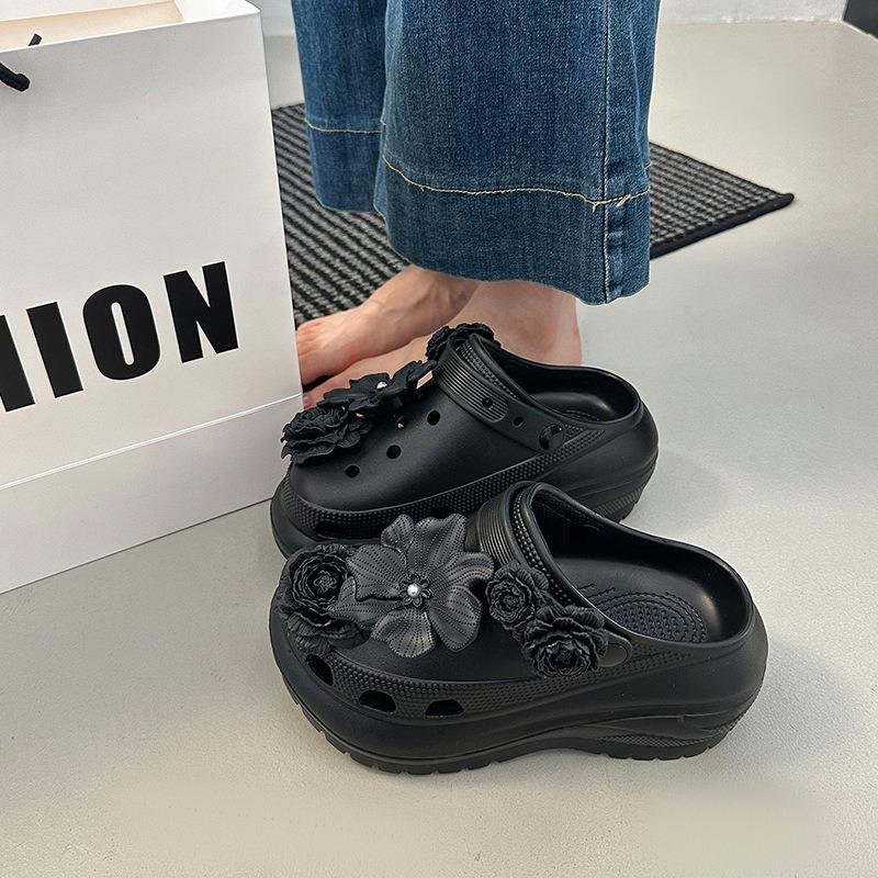 Flower hole shoes women's summer wear new breathable puffs fashionable versatile thick-soled beach bag head cool slippers