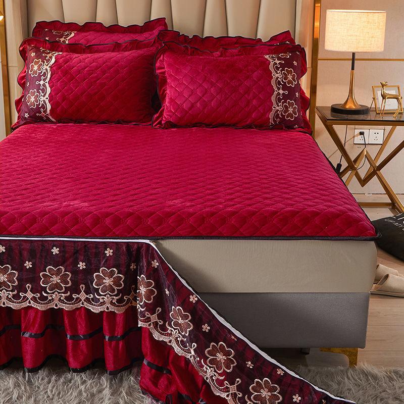 Luxury Euro Crystal Velvet Gold Lace Ruffles Quilted Zipper Removable Bed Skirt Mattress Cover Bedspread Pillowcases Bedding Set