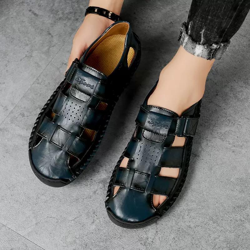 Fashion Men's Plus Size Beach Sandals Summer 2025 New Leather Retro Handmade Sandals Fashionable Casual Hollow Toe Sandals
