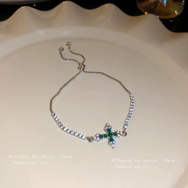 Elegant Zircon Cross Bracelet: Fashionable, High-End, Versatile Hand Jewelry