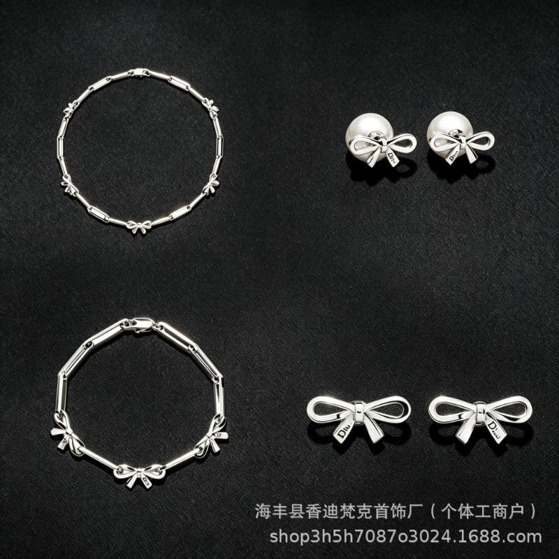 Hot-selling spring and summer new products, bow necklace, bracelet, stud earrings, women's fashion suit.