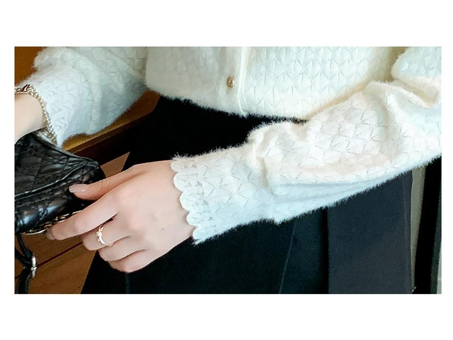 Damska koszula w stylu retro koreańskim, z polarową podszewką, bufiastymi rękawami i koronkowym wykończeniem na jesień/zimę 2025