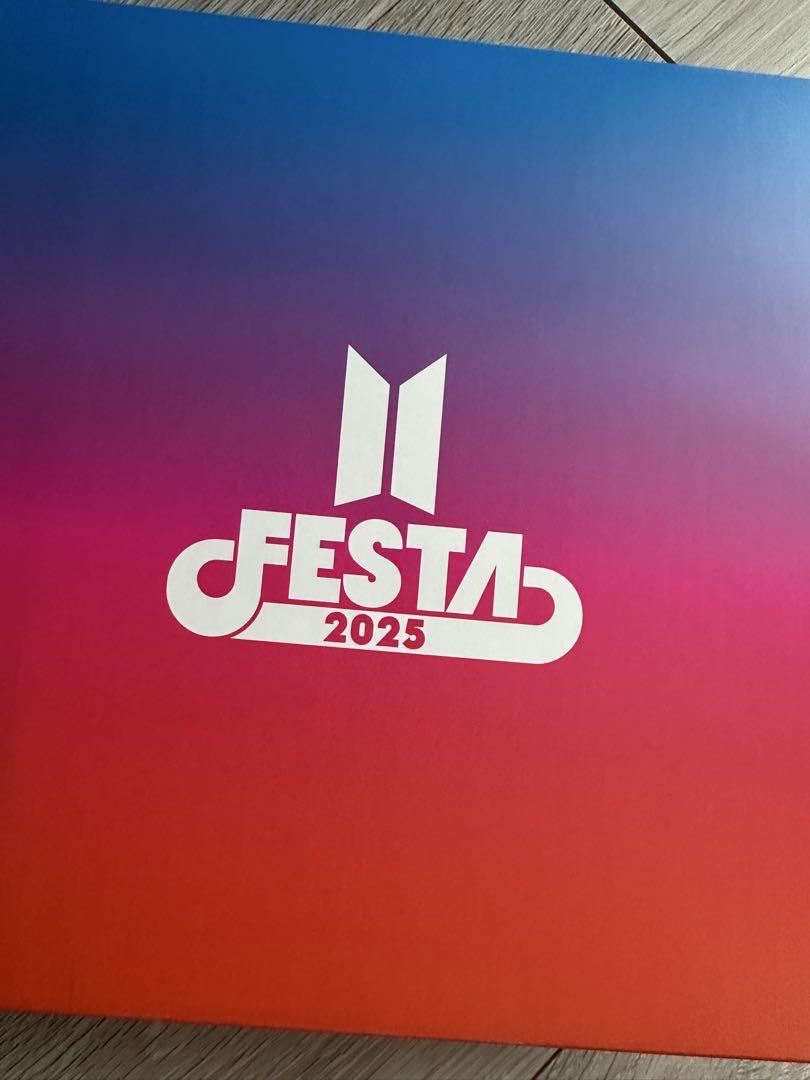 

[Б/У] BTS FESTA 2025 2-сторонние часы