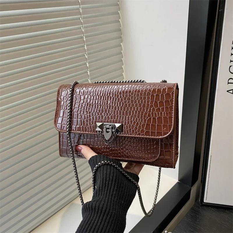 Винтажная Сумка через плечо на цепочке, Женская шикарная Сумка-слинг с текстурой крокодила, Повседневная однотонная маленькая квадратная сумочка, Черный/Розовый
