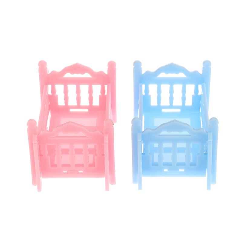 Kreativní personalizovaná svatební bonboniéra Svatební bonboniéru lze spojit s postýlkou pro miminko Dárek pro miminko k narozeninám