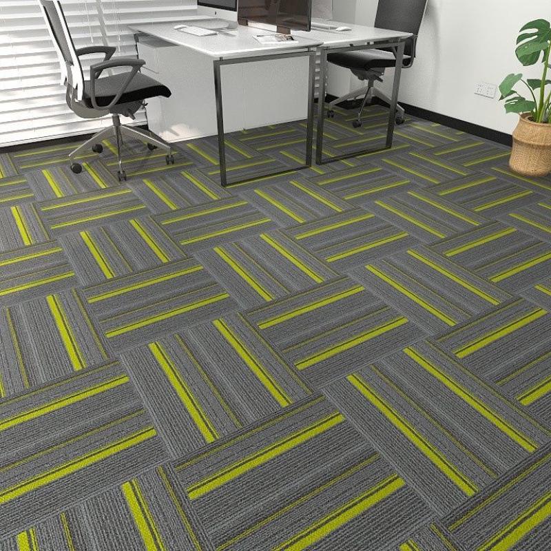 Große graue Büro- und Schlafzimmer-Teppichfliesen - Vollständige Raumabdeckung