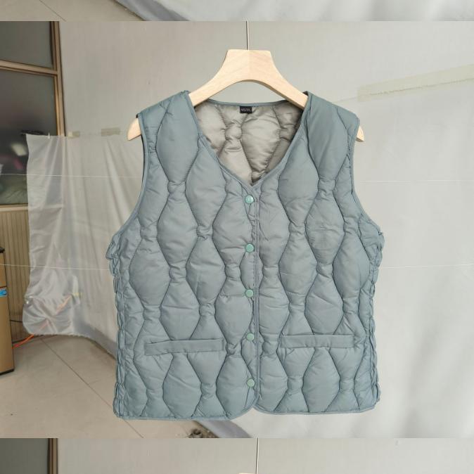 Autumn and Winter Design Sense Literary Women's Stand-up Collar Short Diamond-shaped Vest Outer Wear Vest Jacket