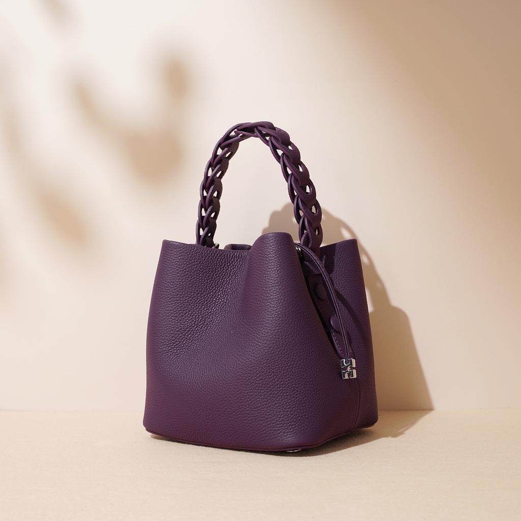 Versatile Vegetable Blue Texture Sub Shoulder Portable Summer Bag 2025 New Fashion Messenger Bag First Layer Cowhide Bucket Bag