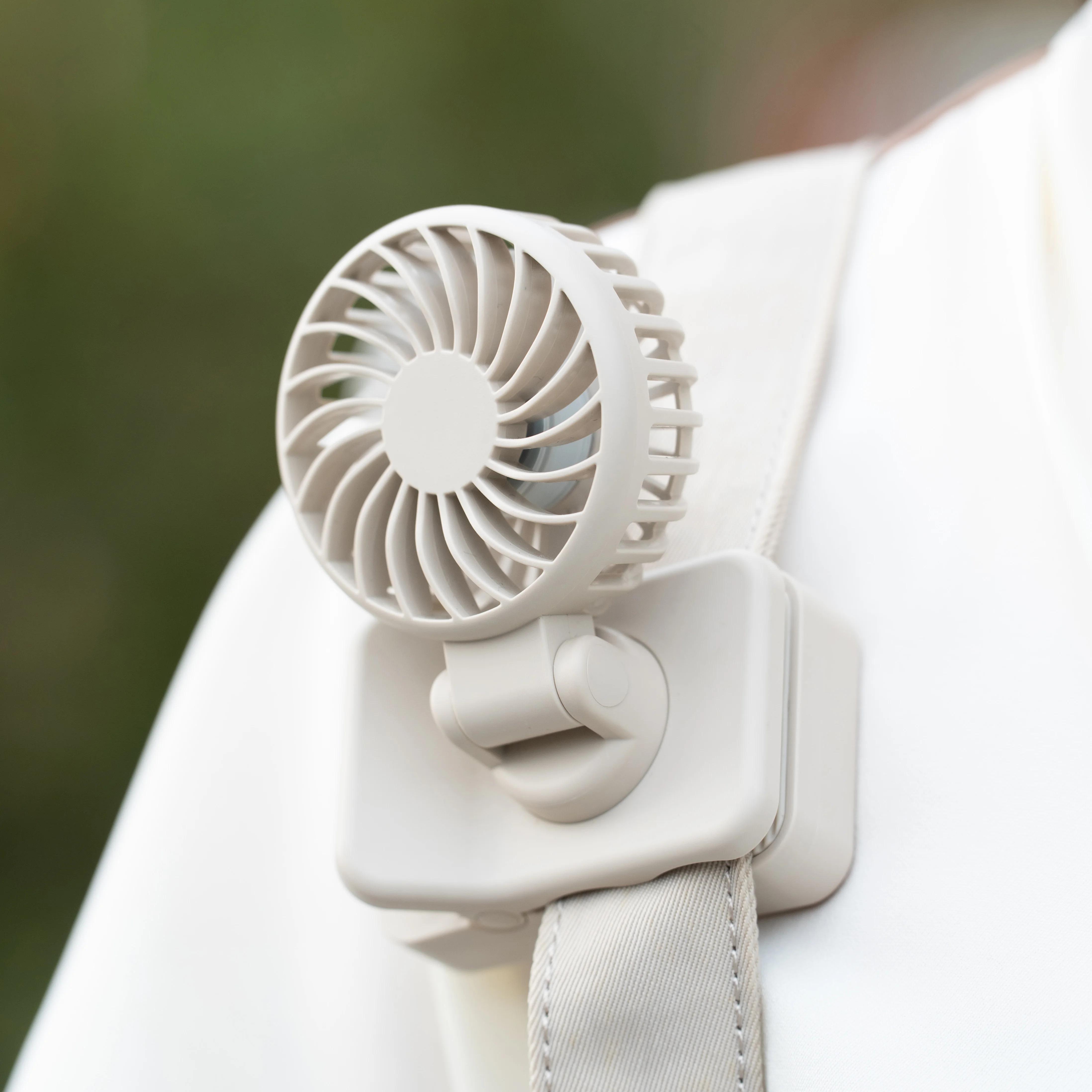 

Вентилятор Clip Fan Type C, перезаряжаемый портативный ручной вентилятор 1000 мАч, 3 передачи, небольшой охлаждающий вентилятор, персональный вентилятор для студенческого общежития, шейный вентилятор абрикосовый