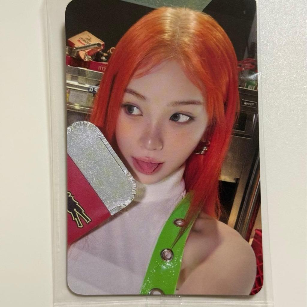 [USED] LE SSERAFIM SPAGHETTI Ktown4u Chaewon