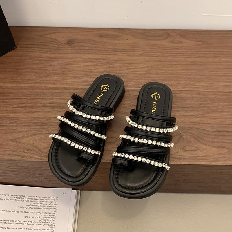 

Rhinestone cover refers to slippers for women s summer wear, new spring and summer fashion with skirts, beach non-slip one-word drag versatile 35