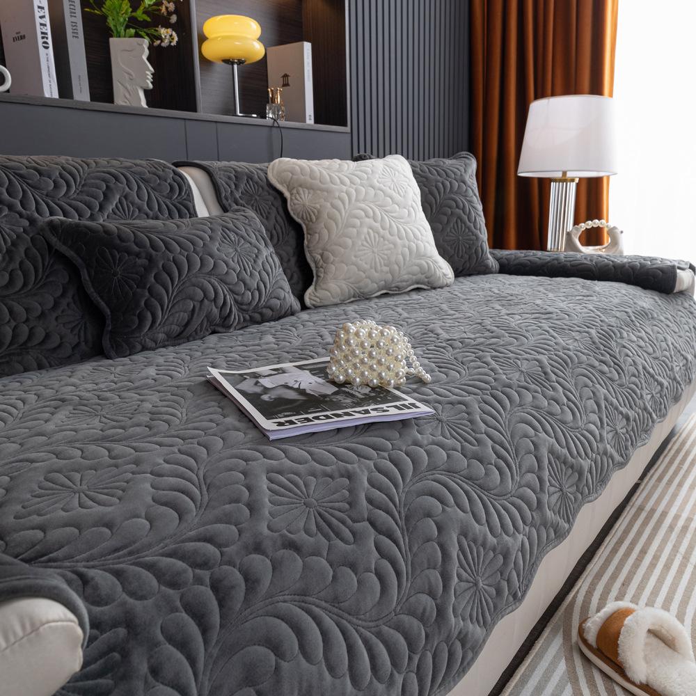 Milk Fleece Phoenix Tail Sofa Cushion Plush Non-Slip Seat Cushion Leather Sofa Cover  Simple Quilted Cover Towel