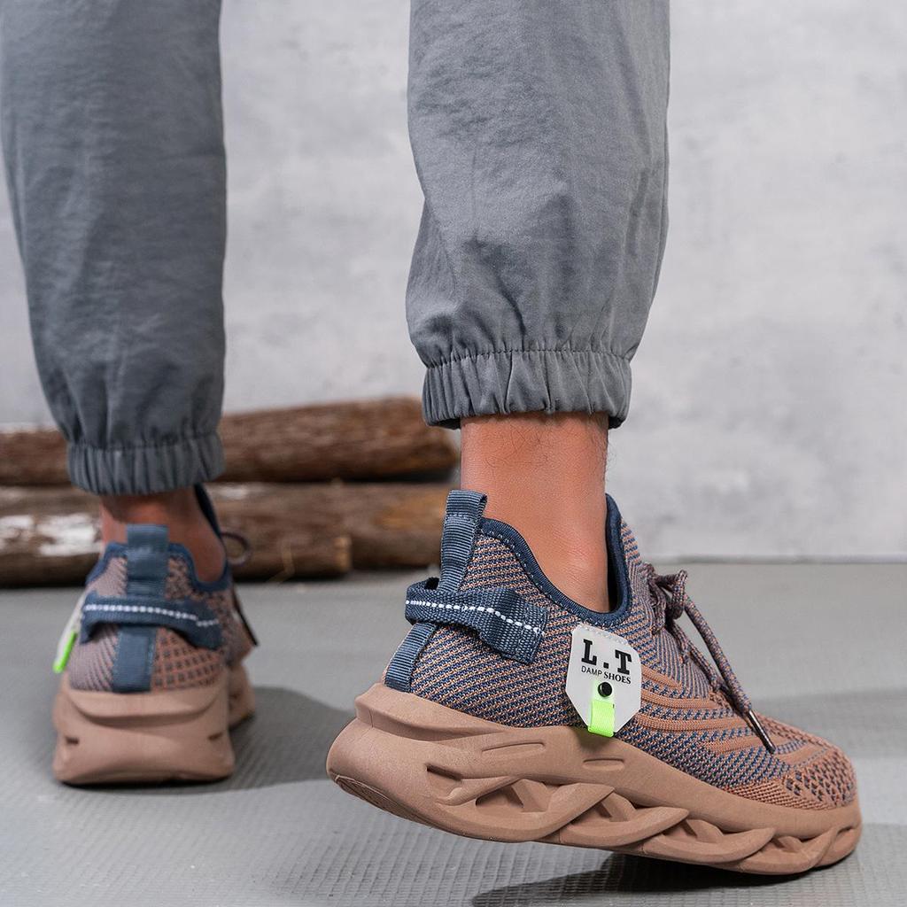 Wenzhou Men's Breathable Mesh Sneakers, Soft Sole, Height-Increasing, Black Running Shoes, Size 45