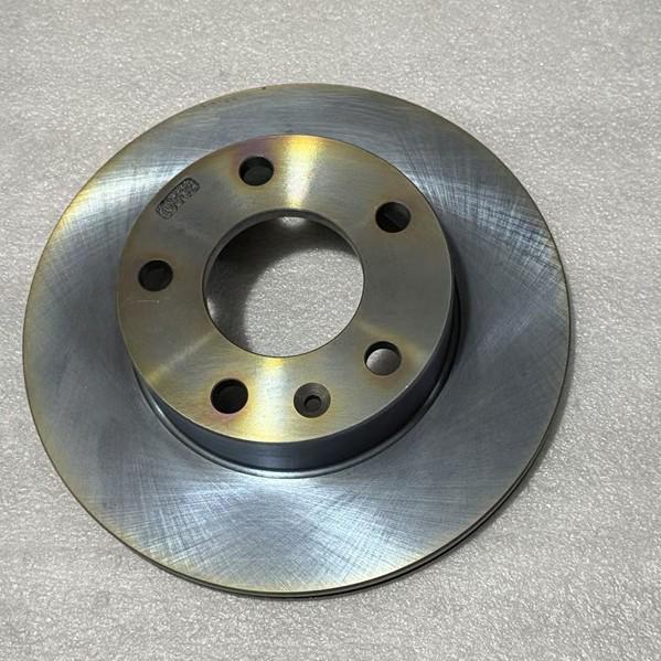 Передний тормозной диск для SAIC MAXUS V80 с аксессуарами. SAIC