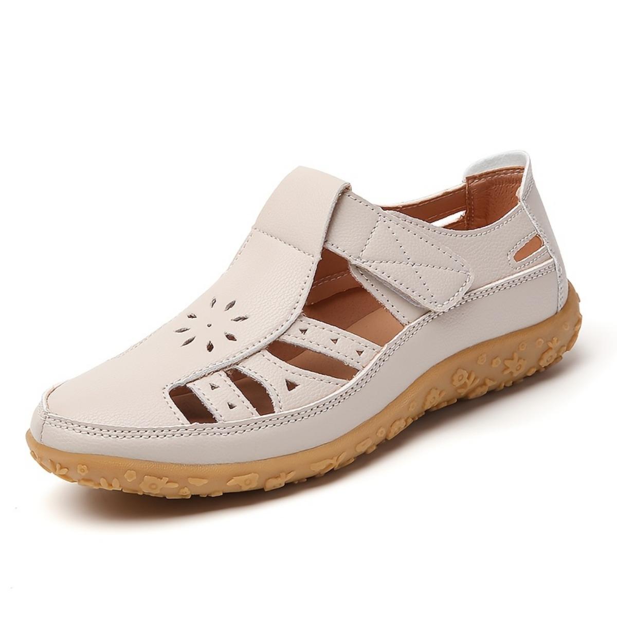 

Весна и лето Новые женские пляжные сандалии Модные плоские сандалии с выемками 38