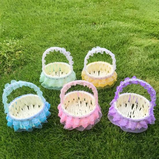 Cat In Flower Basket Model High Fidelity Fuzzy Kitty Shirring Lace Decor Battery-operated Soft Touch Plush Squeaking Feature Toy Figurine Holiday