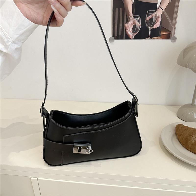 

2025 осень новая простая повседневная сумка подмышку женская однотонная модная индивидуальность нишевый дизайн сумка через плечо чёрный