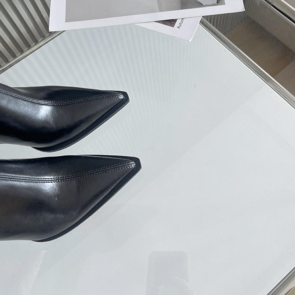 2025 new pointed thin high heel side zipper plain low tube received Martin thin women's short boots