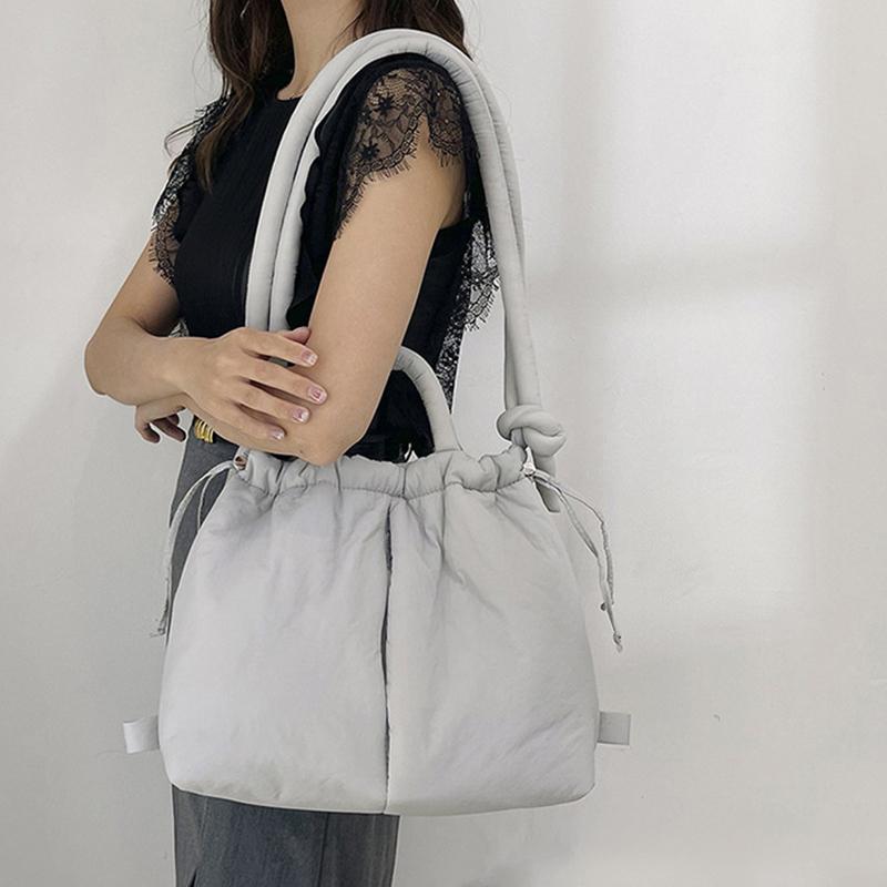 Lässige große Puffer-Tragetasche Designer-gepolsterte Nylon-Handtaschen für Damen mit geknotetem Riemen Schulter-Crossbody-Taschen Warm