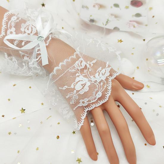 1 Pair Women Lace Gloves Elegant Halloween Gothic Lolita Tulle Mesh Sleeves for Parties Festive Decoration