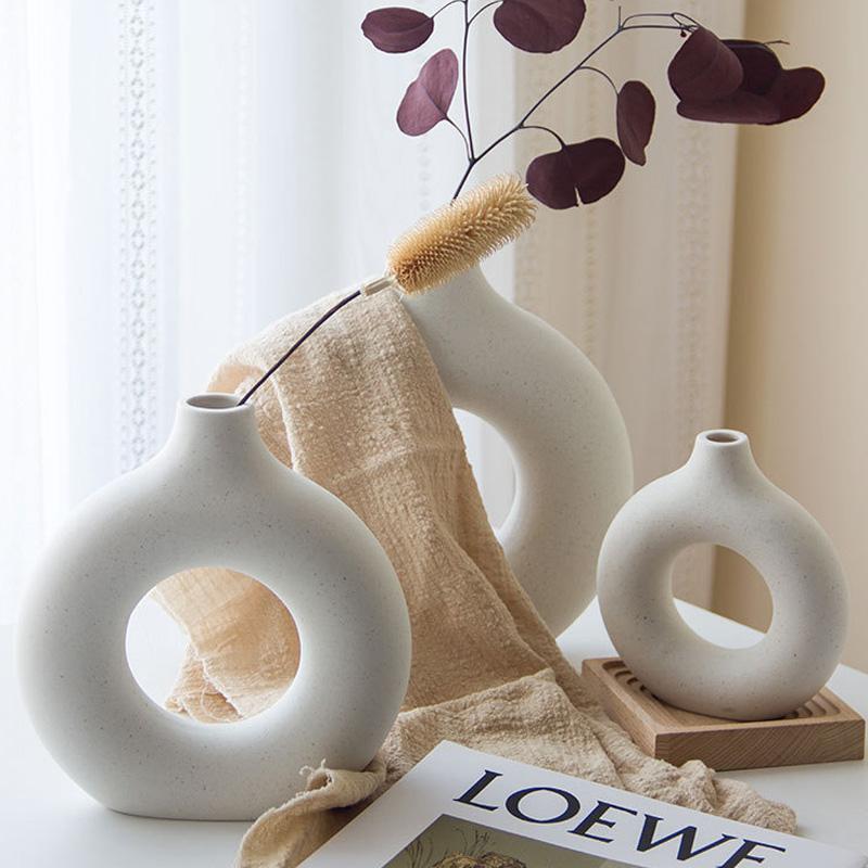 Nordische kreisförmige hohle Keramikvase Donuts Blumentopf Home Dekoration Zubehör Büro Desktop Wohnzimmer Inneneinrichtung Geschenk