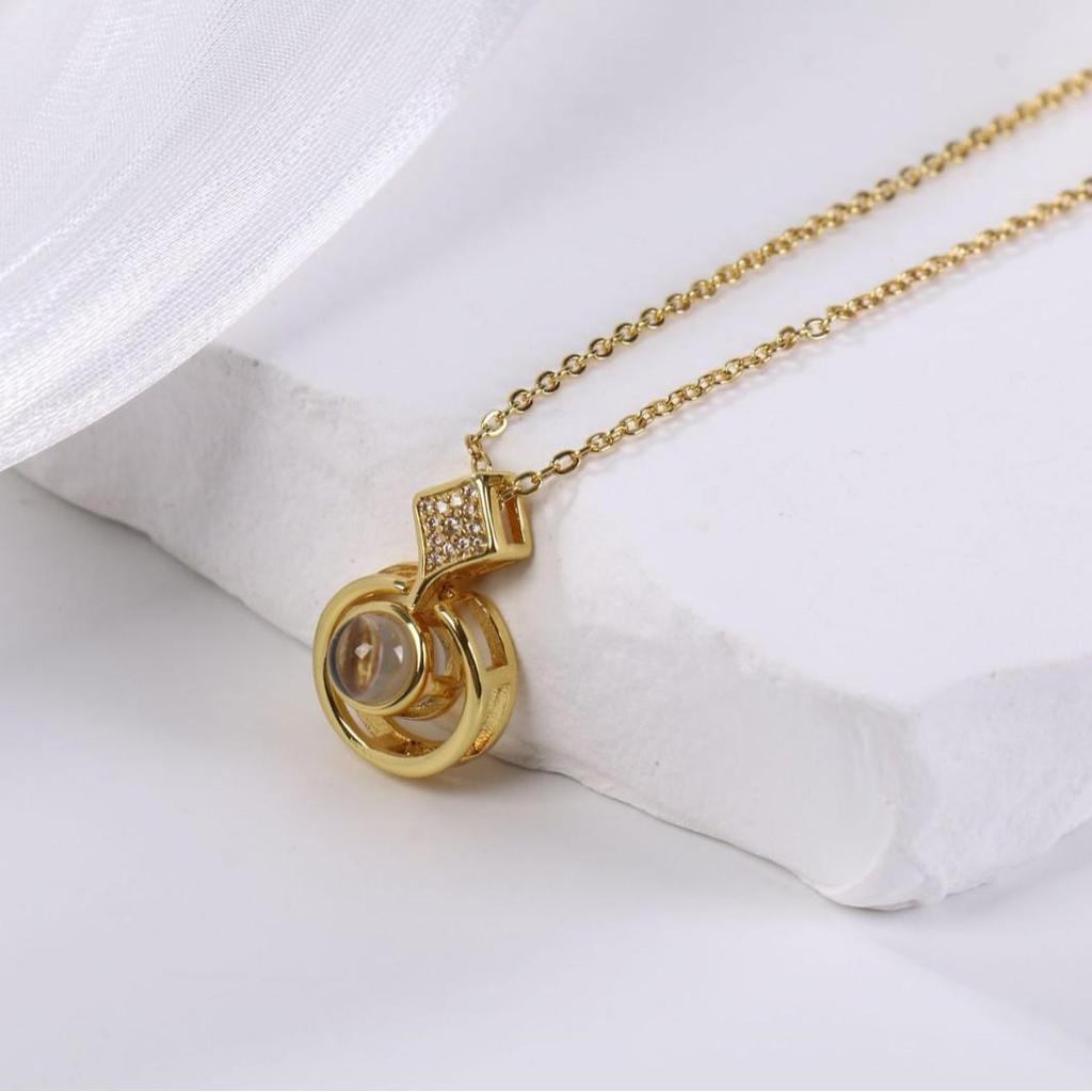 Trendy Women's Necklace: Rose Gold Elf's Tears Pendant Projection