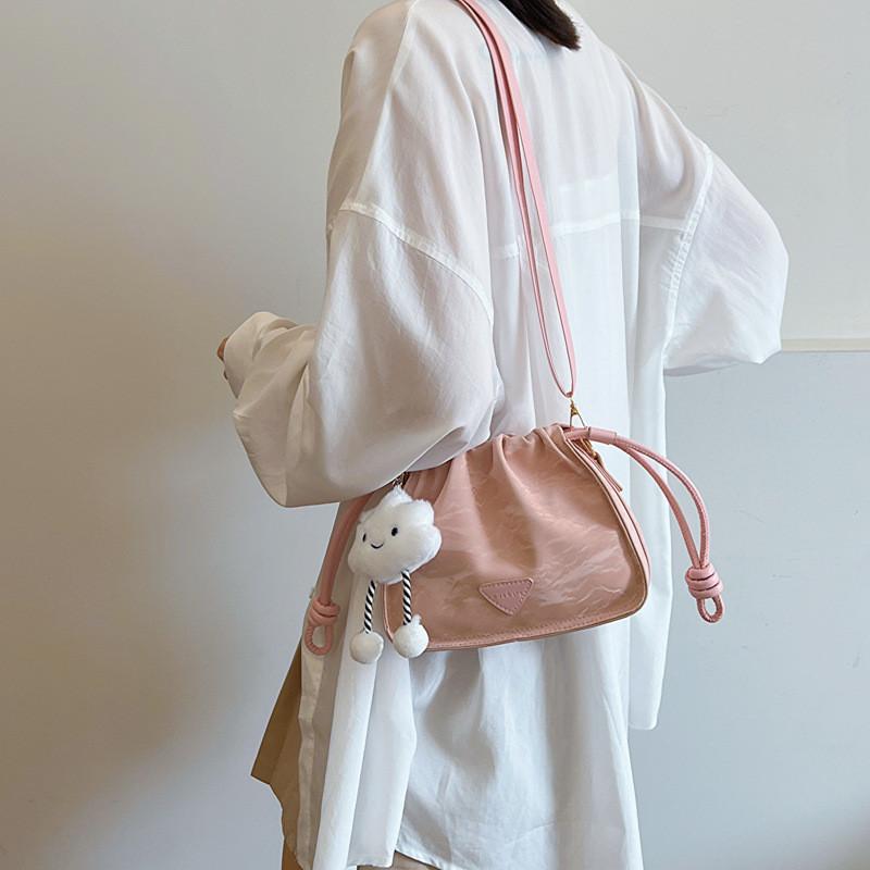 Chic Street Trendy Bucket Bag Fashionable Pu Leather Crossbody Handbag With Magnetic Closure