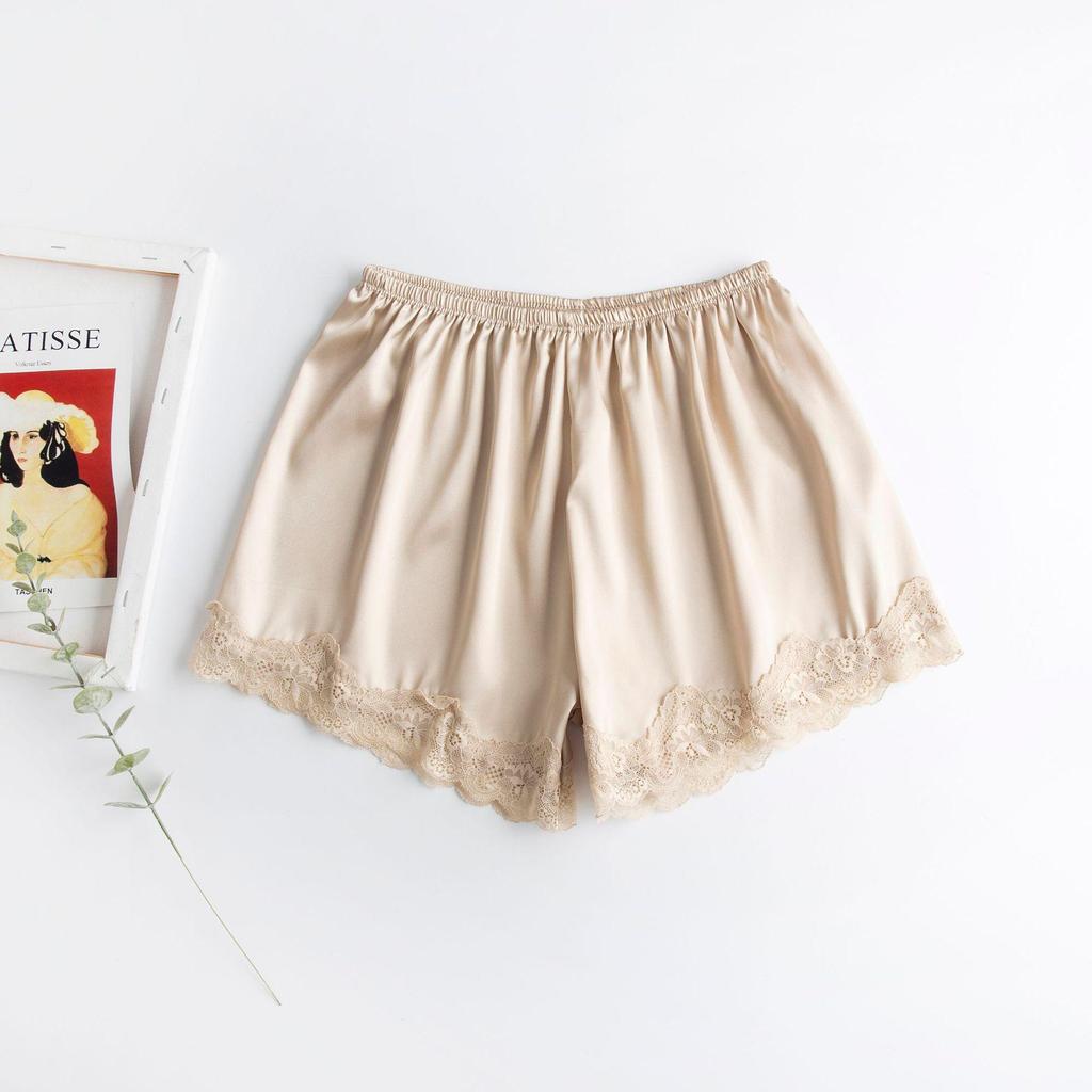 Women's Anti-Exposure Lace Safety Shorts, Lightweight & Non-Curling, Plus Size, Loose Fit for Summer.