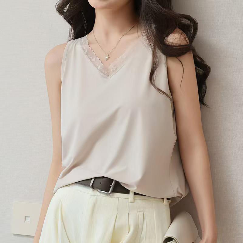 

2026 Spring/Summer Lace V-Neck Ice Silk Camisole with Wide Straps - Sleeveless T-shirt One Size
