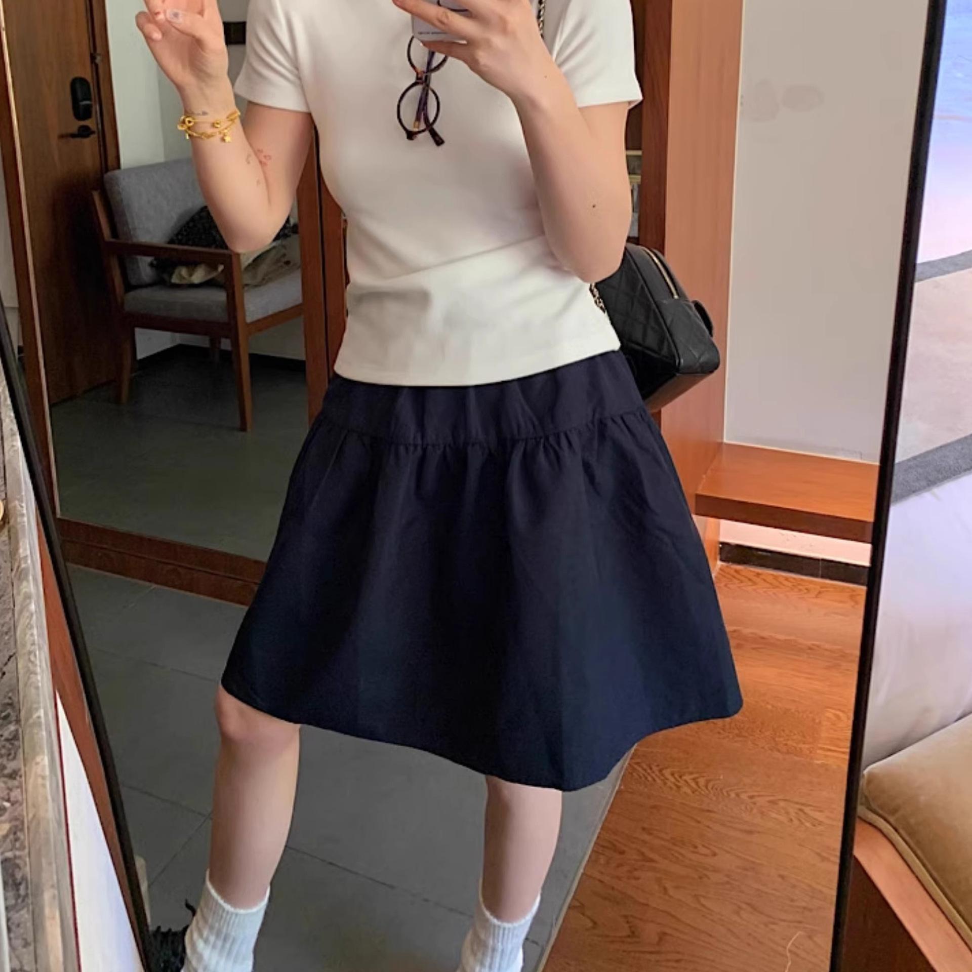 

WTEMPO Womens Elastic High Waist Tiered Mini Skirt with Shorts Underneath Cute Boho Pleated Ruffle Skirt with Pockets S