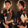 Dámské japonské kimono a yukata šaty pro formální fotografování