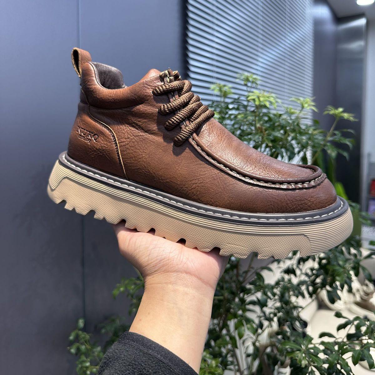 

Fashion Men Casual Shoes Platform Non-slip Walking Sneakers Lightweight Male Running Shoes Breathable Sport Shoes Men snow Boots 39 коричневий