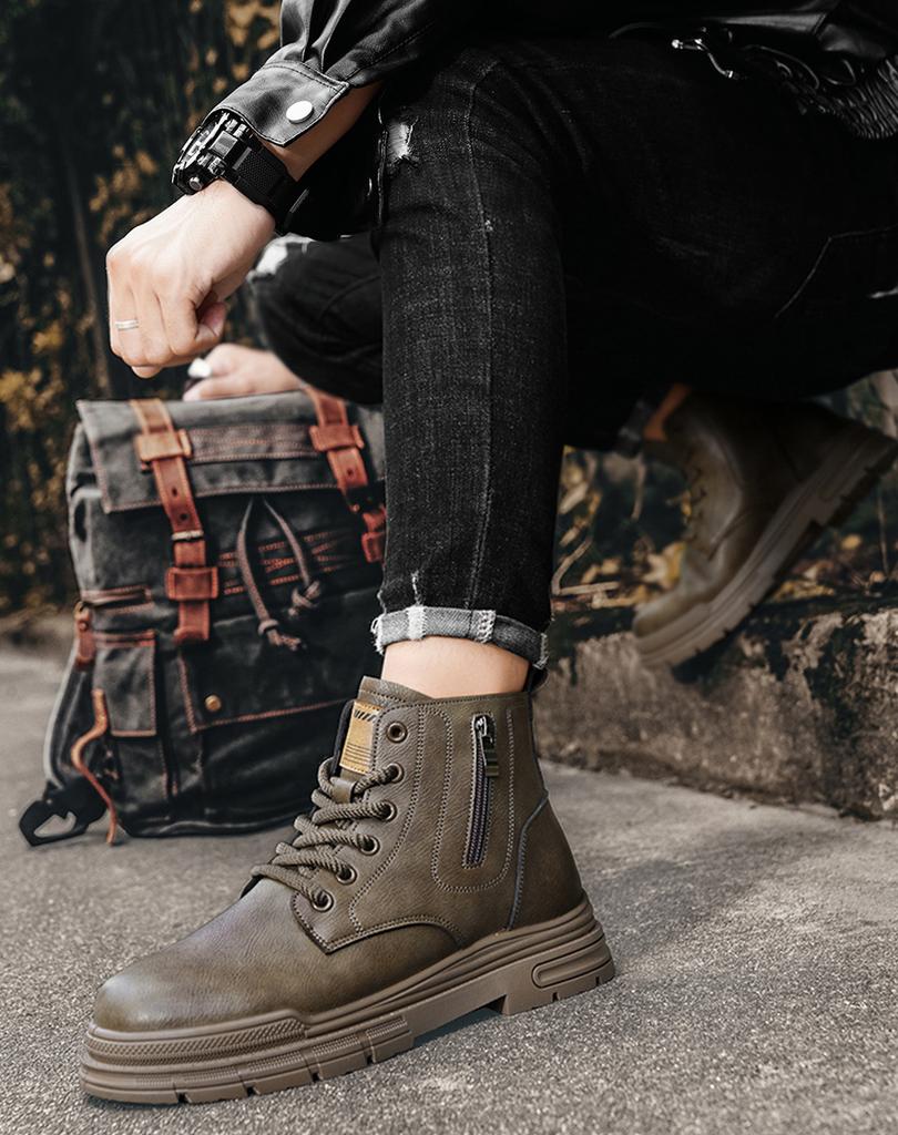 Autumn and Winter Men's Shoes High-top Martin Boots Men's Retro Tooling Boots Outdoor Fashion Locomotive Leather Boots