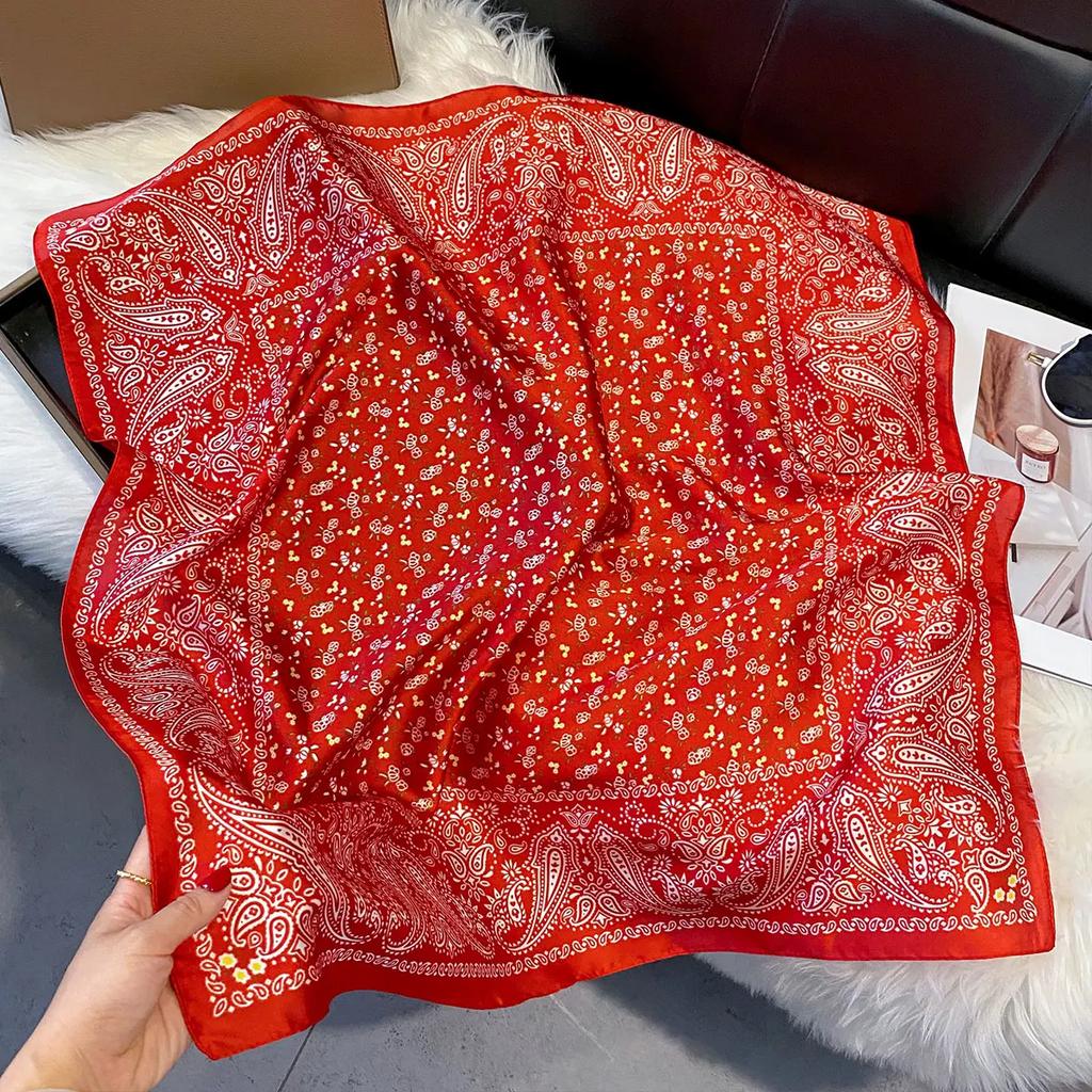 2025 New Fashion 70X70cm Women's Scarf Silk Paisley Print Scarf Square Shawl Decorative Headband Neck Luxury Design Bandana