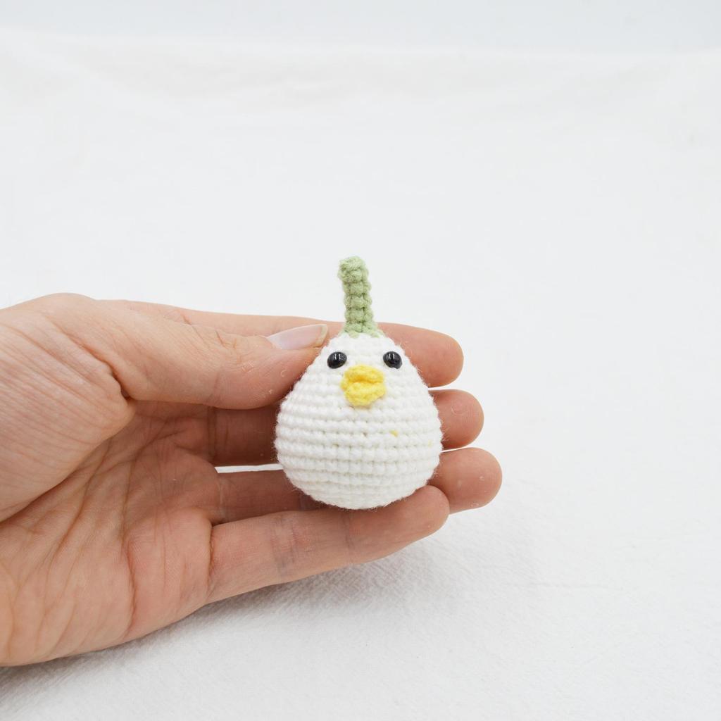 Handmade Crochet Mushroom Pendant – Exquisite Yarn Ornament & Bag Charm