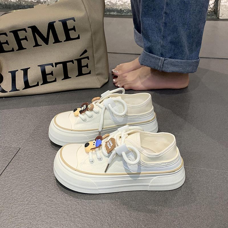 Platform canvas shoes women's 2025 new spring and summer Internet celebrities with skirts little white shoes board shoes design sense niche board sho
