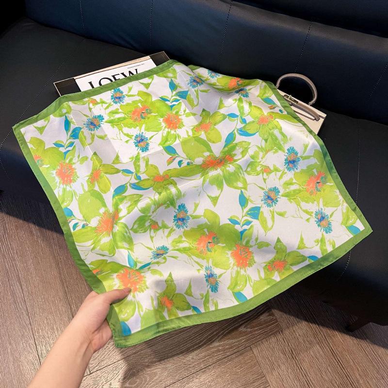 Fashion Black and White Printing Temperament Square Scarf Imitation Silk Korean Version Decorative Scarf Scarf Professional Decorative Shawl Silk Scar