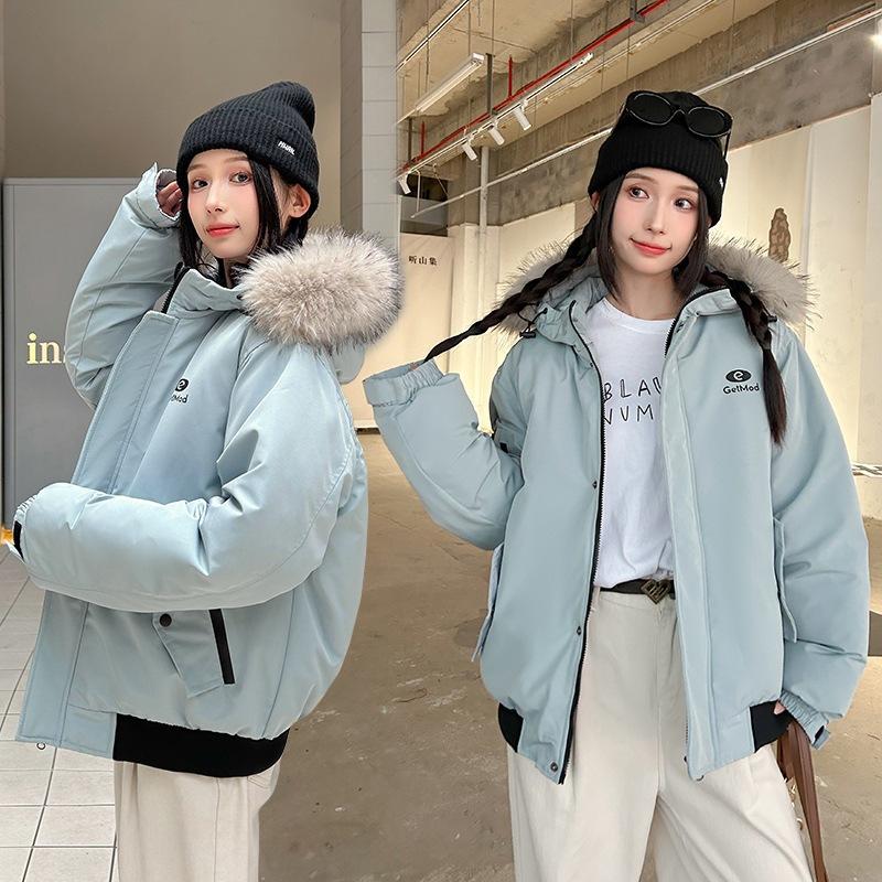 Popular sweater-neck cotton-padded clothes for women's short models, new tooling cotton clothes in winter, loose and thickened small men.