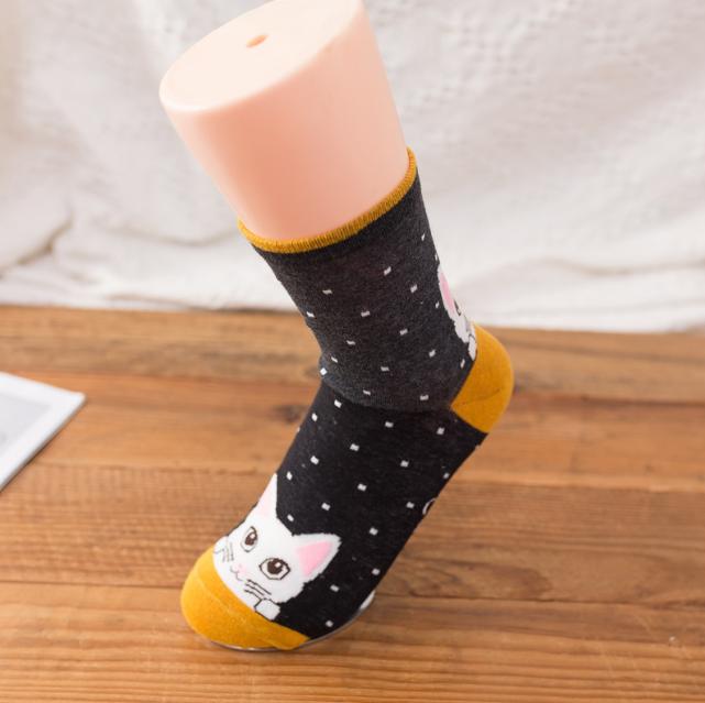 Cat Pattern Women Round Neck Cotton Socks Cute Fun Cartoon Printed Comfortable Sweat Absorbing Breathable Casual Socks