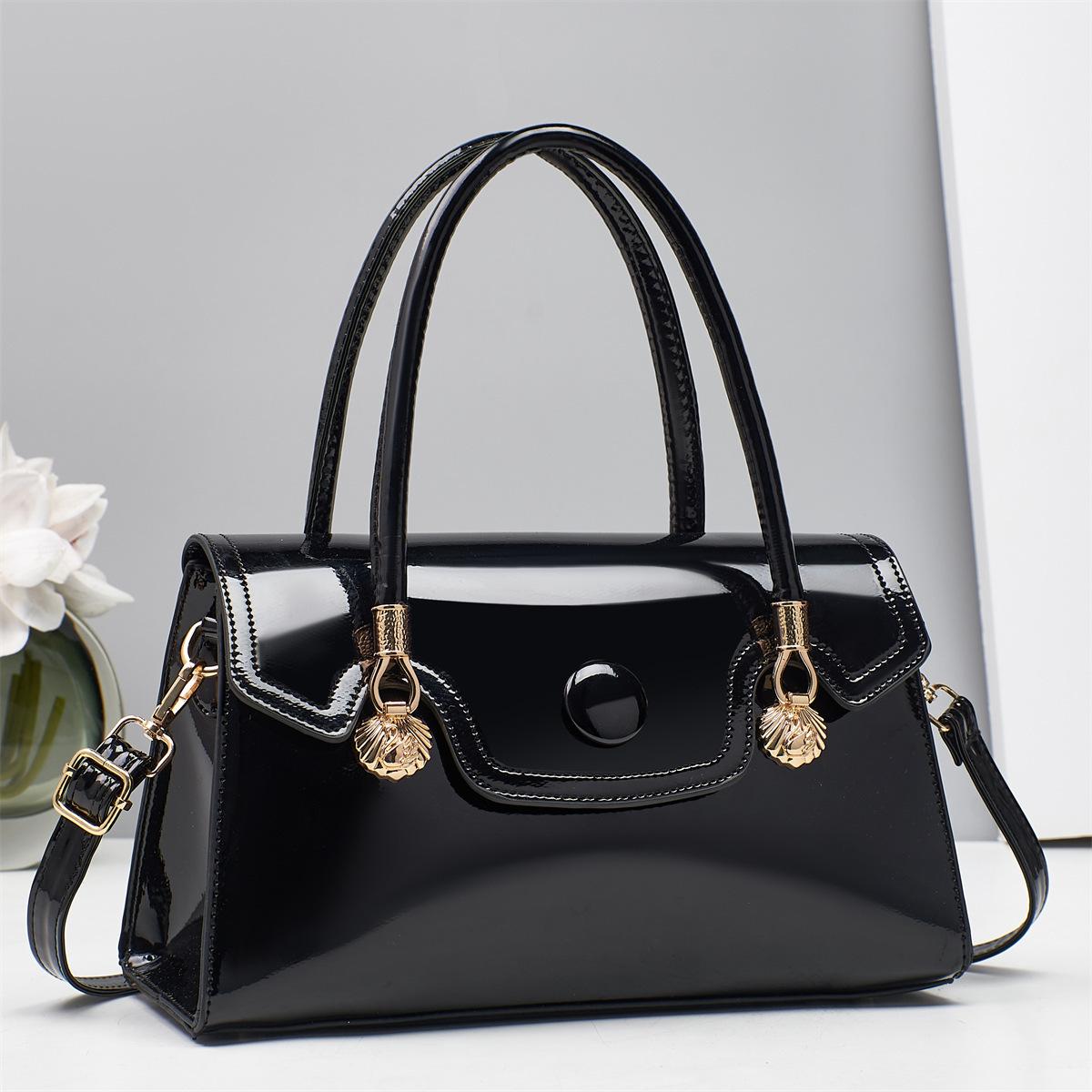 

Женская сумка из лакированной кожи 2025 года, новый стиль, европейская и американская женская сумка 30/12/13 чёрный