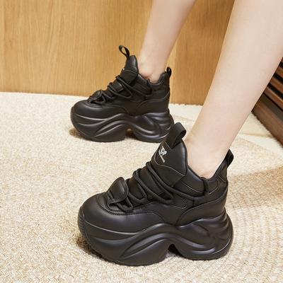 Obuwie damskie – Sneakersy