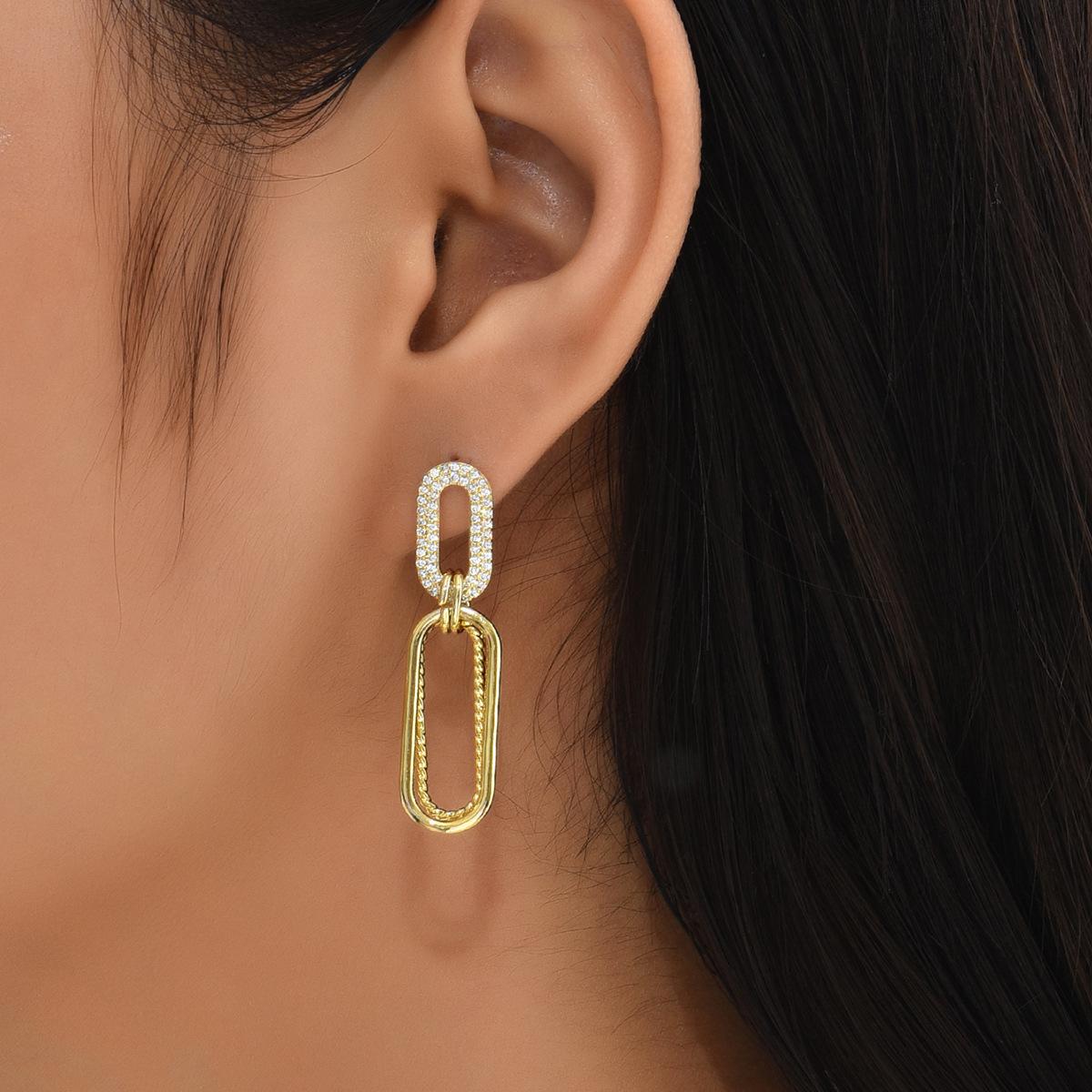 

Light Luxury Micro Inlaid Rectangular Chain Earrings with A Cool and Personalized Style, Versatile and High-end Earrings золотой