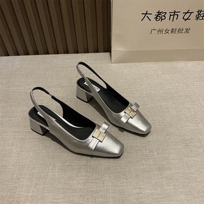 Französische High-End-Sandalen mit eckiger Spitze, dickem Absatz und Taschenkopf, 2025 neu, Schleife, leichter Ausschnitt, Einzelne Schuhe für Damen