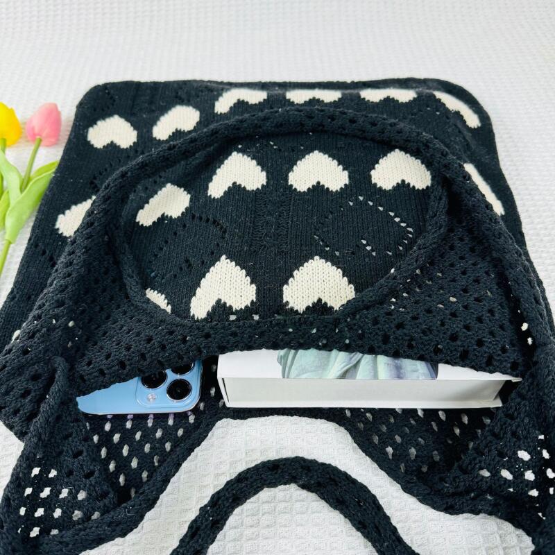 Повседневные вязаные крючком сумки на плечо с узором в виде сердца — фото 4